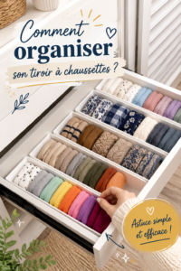 Tiroir à chaussettes parfaitement organisé, avec des chaussettes pliées par couleur.