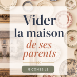 Une femme triant des objets dans la maison de ses parents