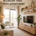 Photographie d'un petit appartement décoré avec goût, mettant en avant l'harmonie des couleurs et l'optimisation de l'espace.